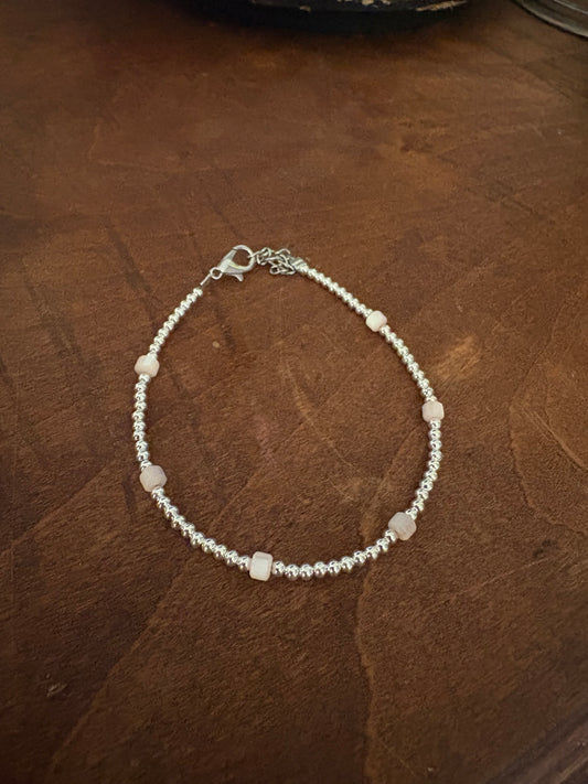 Daisy bracelet